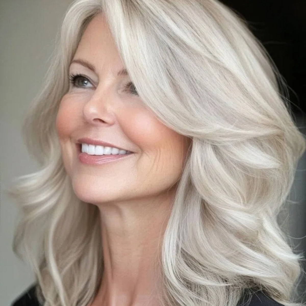 Final Hours –🌷2026 New Lightweight & Breathable Wavy Hair Topper