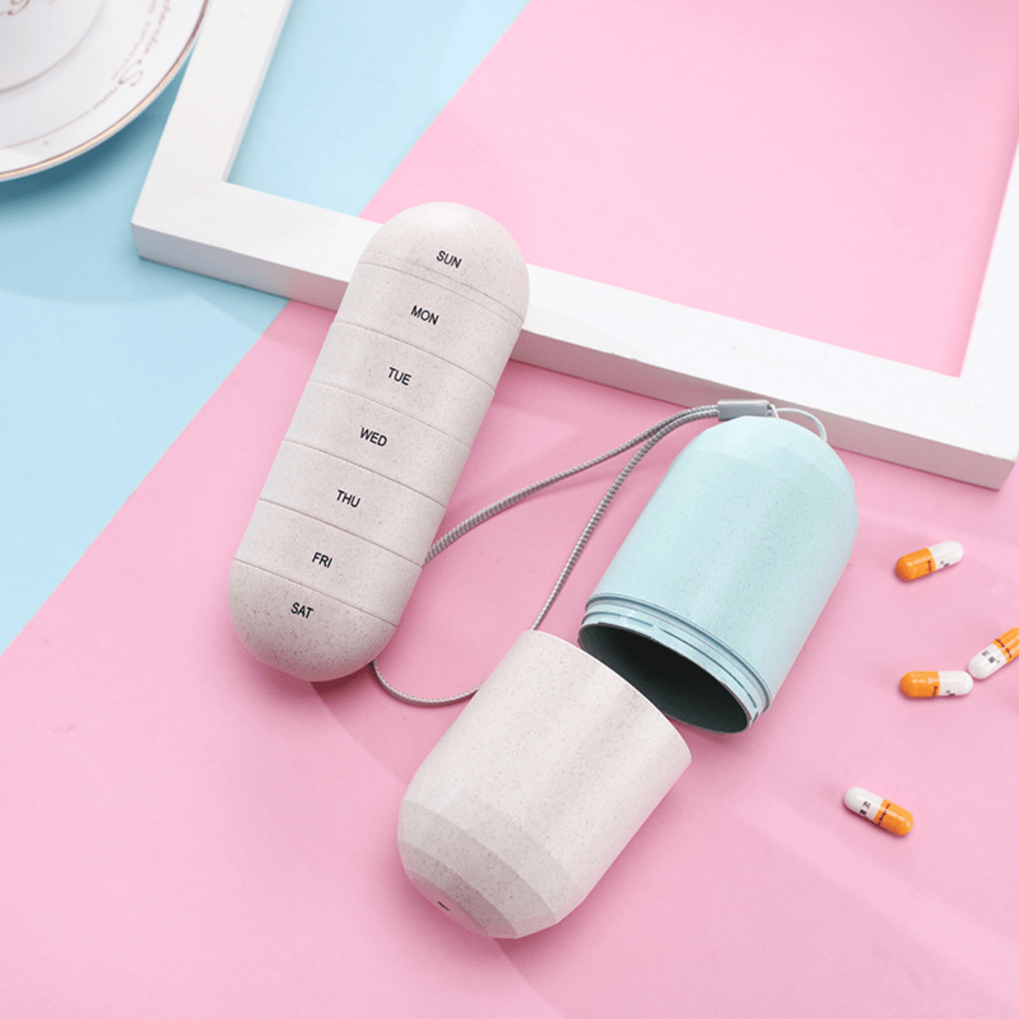 Portable Plastic Two-in-One Waterproof Pill Organizer with 7 Compartment